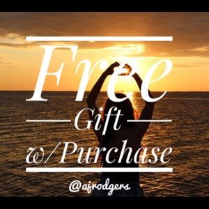 Free Gift with Purchase!! 😍💖🛍